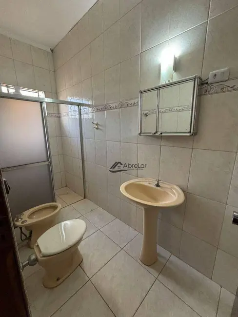 Foto 8 de Casa com 3 quartos para alugar, 261m2 em Chácara das Paineiras, Votuporanga - SP