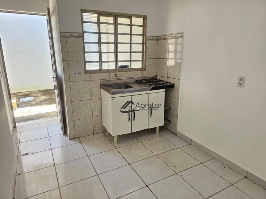 Foto 5 de Kitnet com 1 quarto para alugar em São João, Votuporanga - SP