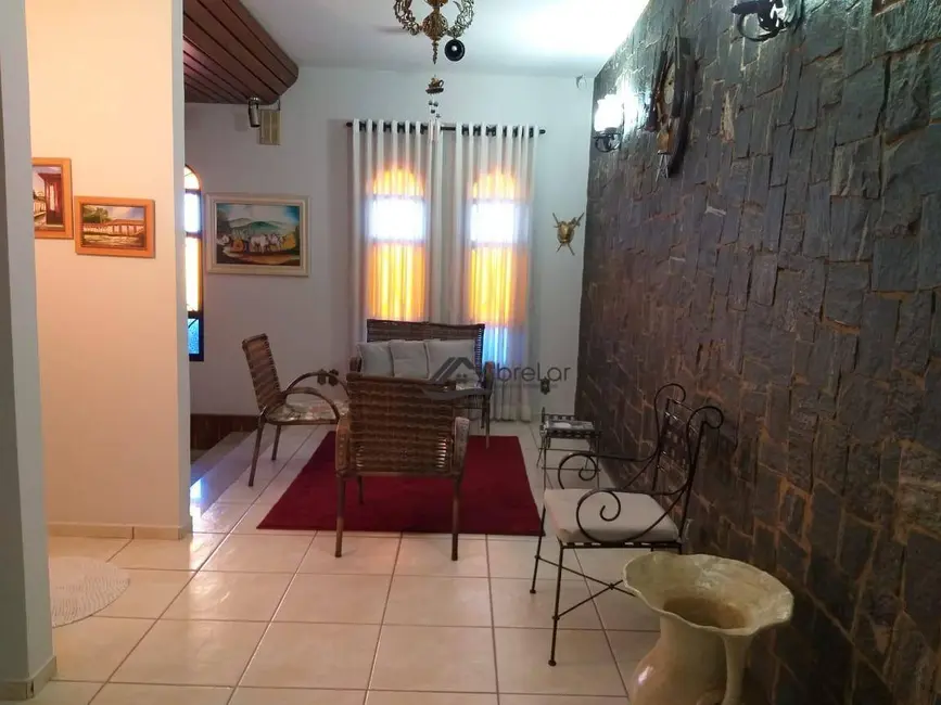 Foto 8 de Casa com 3 quartos à venda, 1400m2 em Pozzobon, Votuporanga - SP