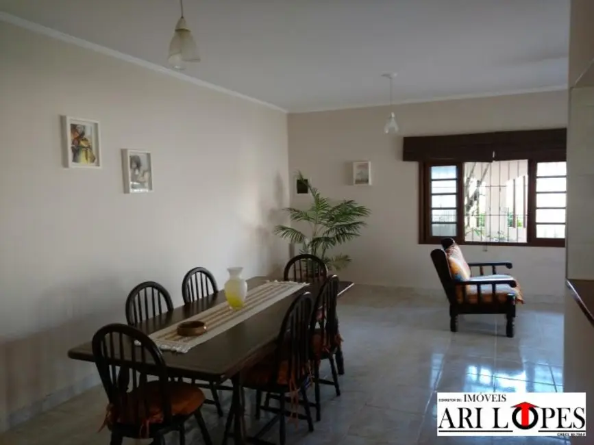 Foto 9 de Casa com 3 quartos à venda, 120m2 em Mongagua - SP