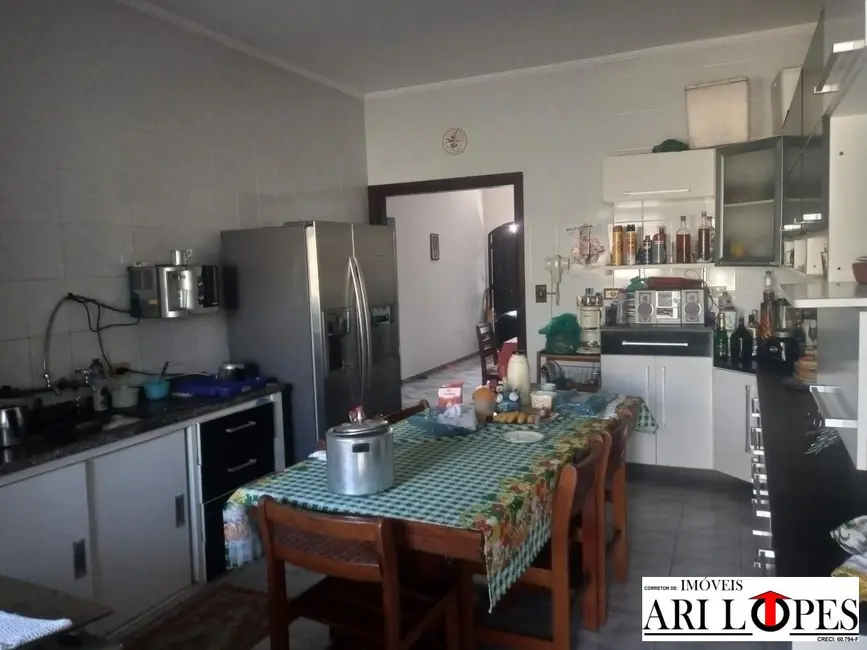 Foto 9 de Casa com 3 quartos à venda, 257m2 em Mongagua - SP