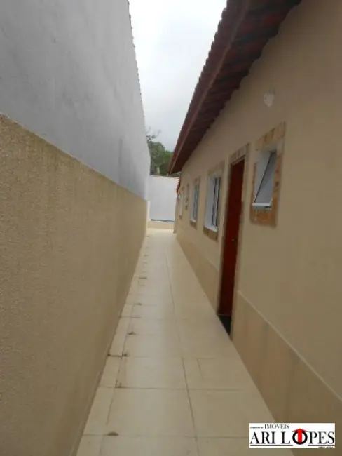 Foto 5 de Casa com 2 quartos à venda, 130m2 em Mongagua - SP