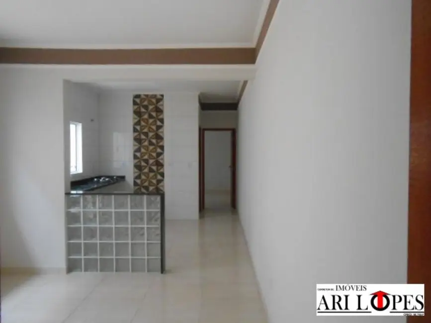 Foto 8 de Casa com 2 quartos à venda, 130m2 em Mongagua - SP