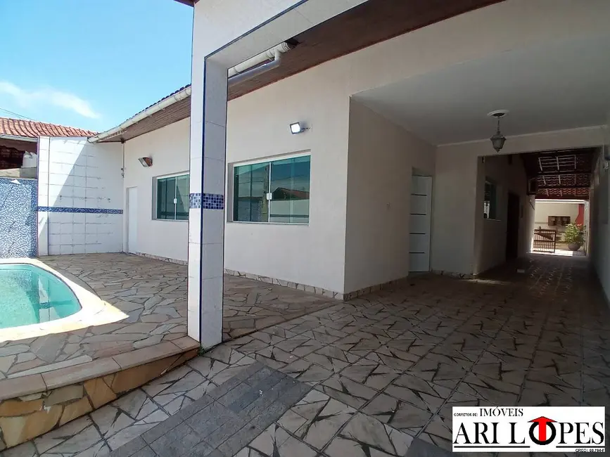 Foto 4 de Casa com 4 quartos à venda, 370m2 em Mongagua - SP