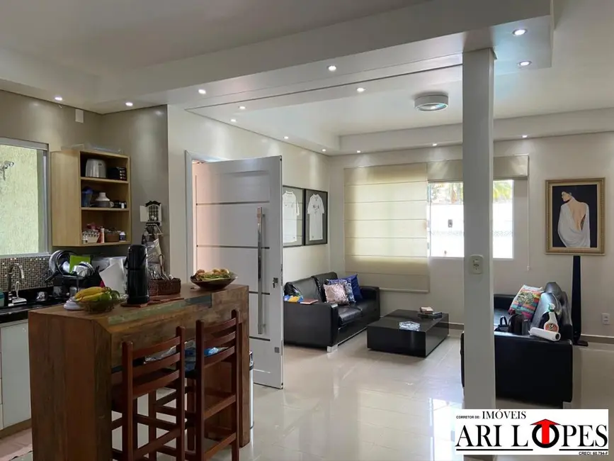 Foto 1 de Casa com 4 quartos à venda, 370m2 em Mongagua - SP