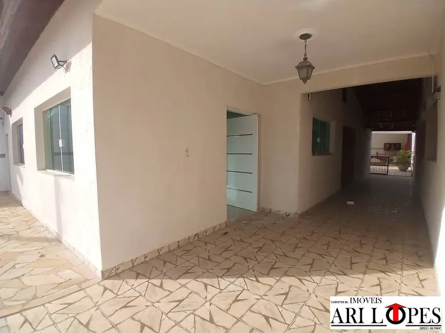 Foto 6 de Casa com 4 quartos à venda, 370m2 em Mongagua - SP