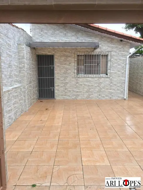 Foto 1 de Casa com 2 quartos à venda, 156m2 em Mongagua - SP