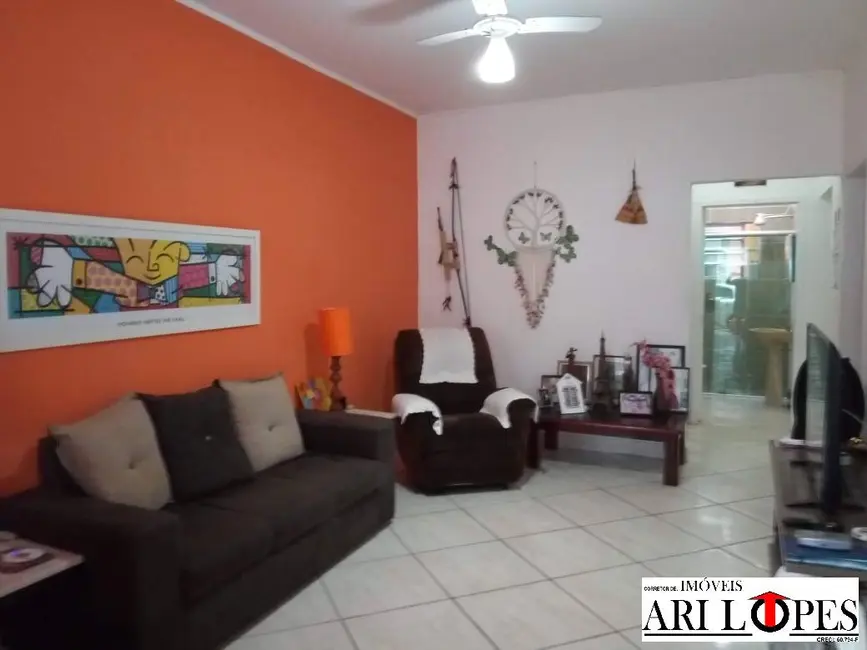 Foto 3 de Casa com 4 quartos à venda, 300m2 em Centro, Mongagua - SP