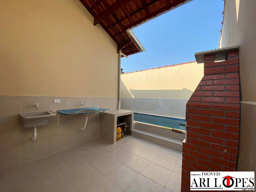 Foto 7 de Casa com 2 quartos à venda, 70m2 em Mongagua - SP