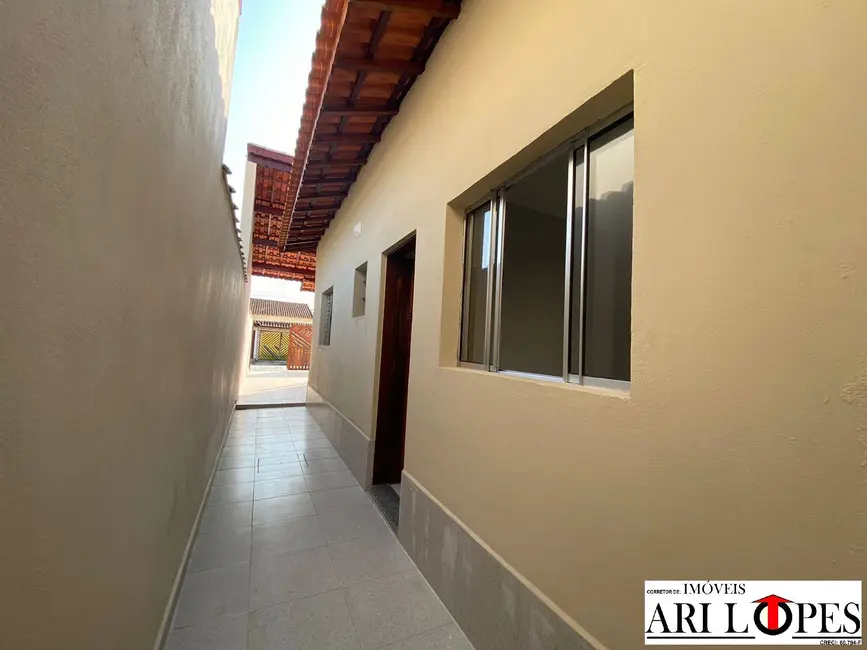 Foto 5 de Casa com 2 quartos à venda, 70m2 em Mongagua - SP