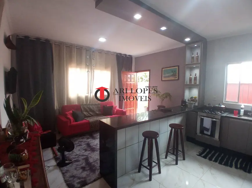 Foto 5 de Casa com 2 quartos à venda, 125m2 em Mongagua - SP