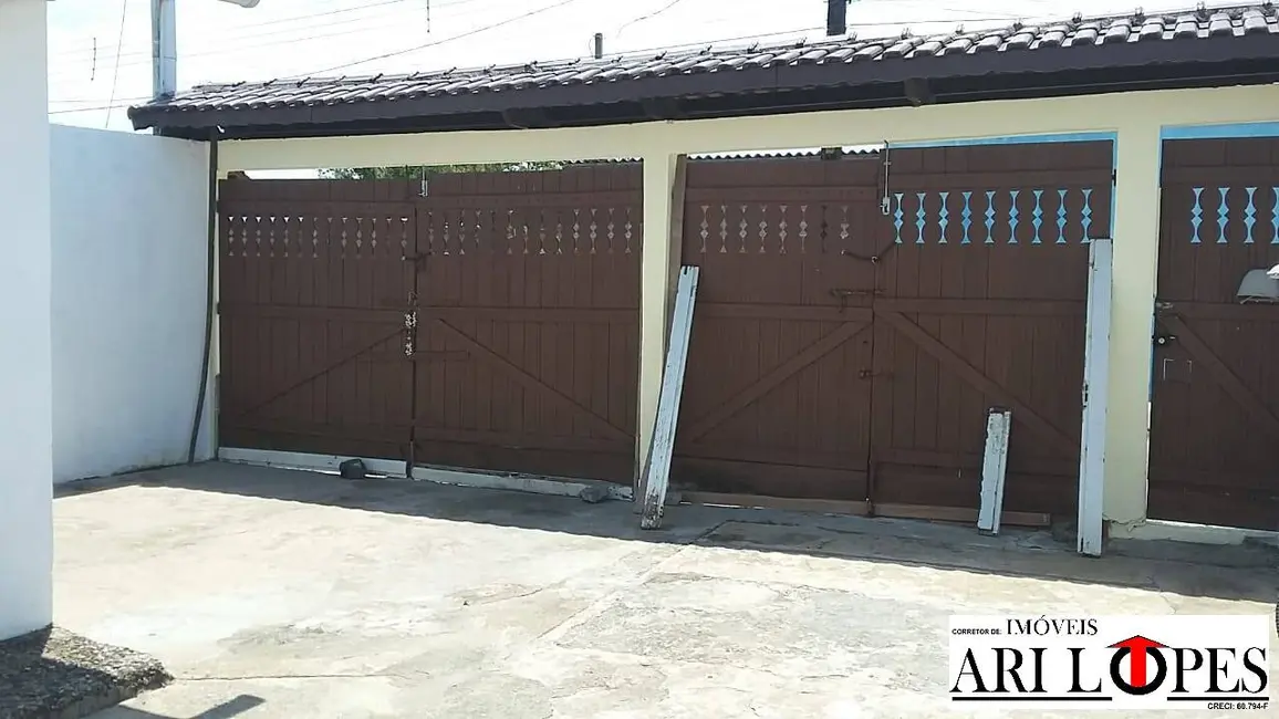 Foto 2 de Casa com 3 quartos à venda, 281m2 em Mongagua - SP