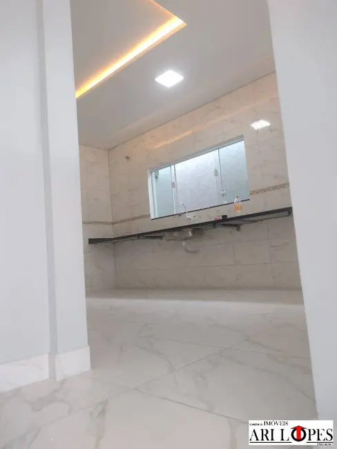 Foto 8 de Casa com 3 quartos à venda, 250m2 em Solemar, Praia Grande - SP