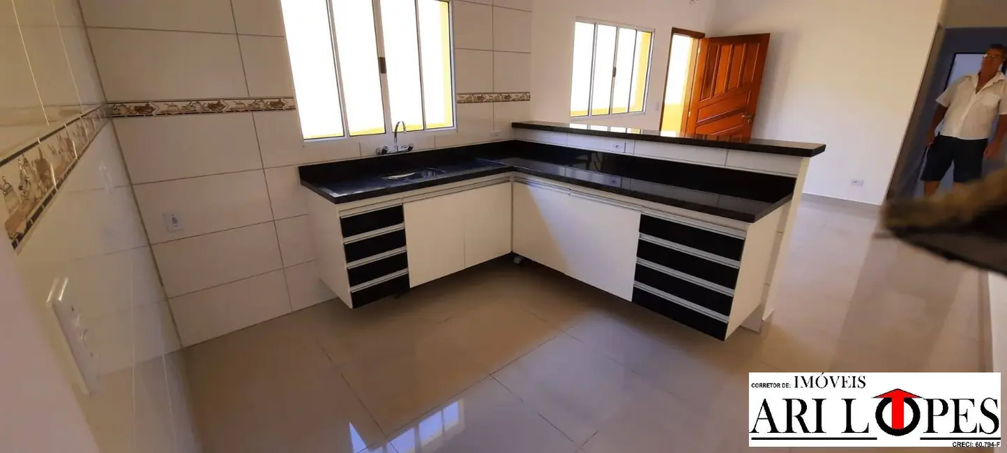 Foto 8 de Casa com 2 quartos à venda, 190m2 em Mongagua - SP