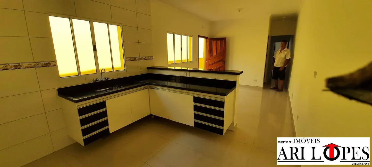 Foto 7 de Casa com 2 quartos à venda, 190m2 em Mongagua - SP