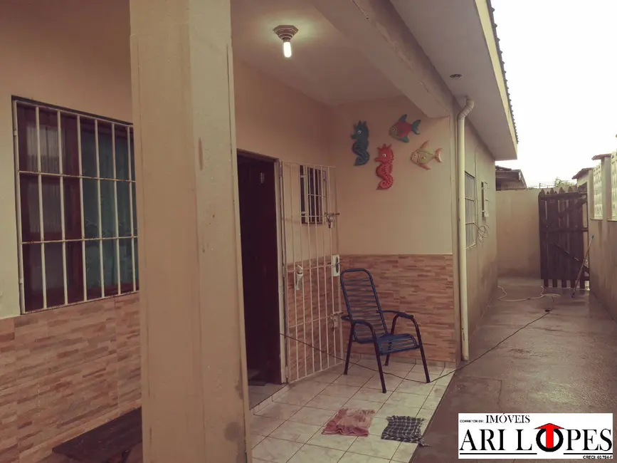 Foto 4 de Casa com 2 quartos à venda, 122m2 em Mongagua - SP