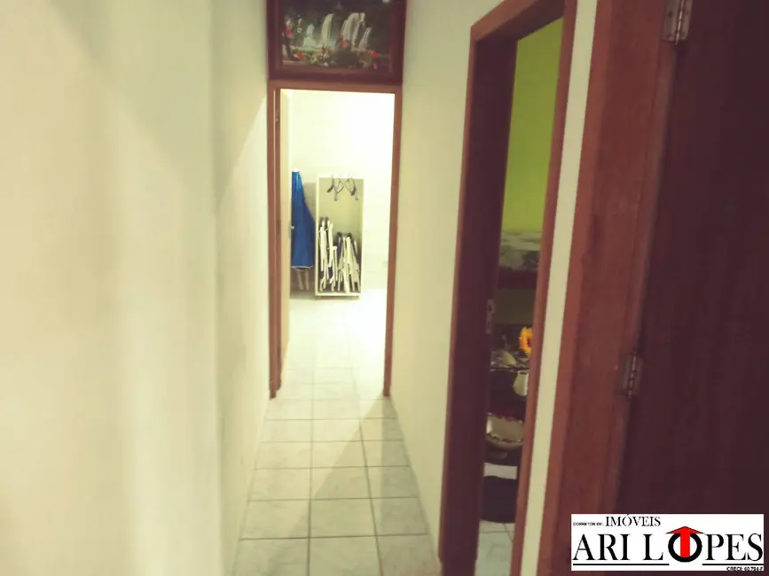 Foto 8 de Casa com 2 quartos à venda, 122m2 em Mongagua - SP