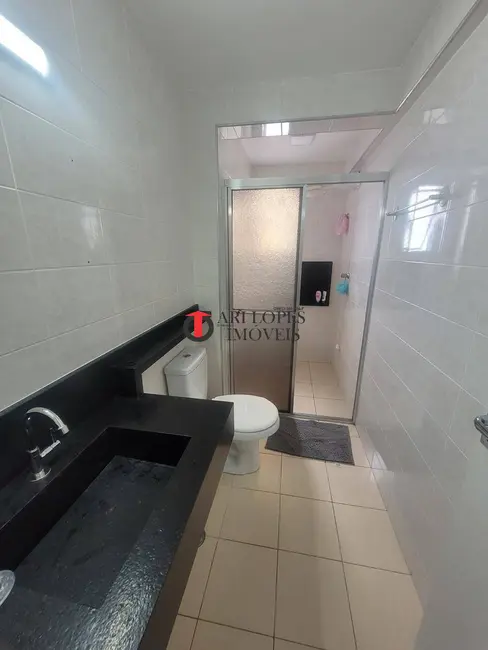 Apartamento com 2 quartos para alugar, 85m2 em Mongagua - SP - imagem 8 Foto 8 de Apartamento com 2 quartos para alugar, 85m2 em Mongagua - SP