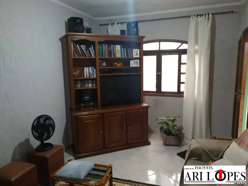 Foto 9 de Sobrado com 3 quartos à venda, 125m2 em Mongagua - SP