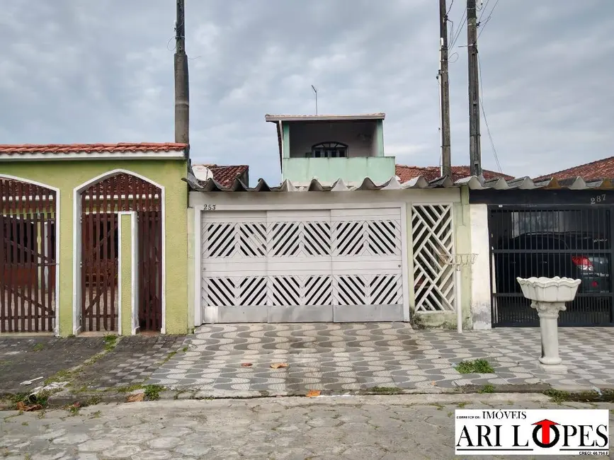 Foto 1 de Sobrado com 3 quartos à venda, 125m2 em Mongagua - SP