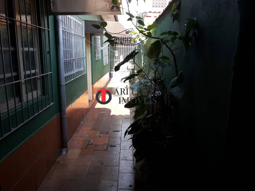 Foto 4 de Casa com 2 quartos à venda, 125m2 em Mongagua - SP