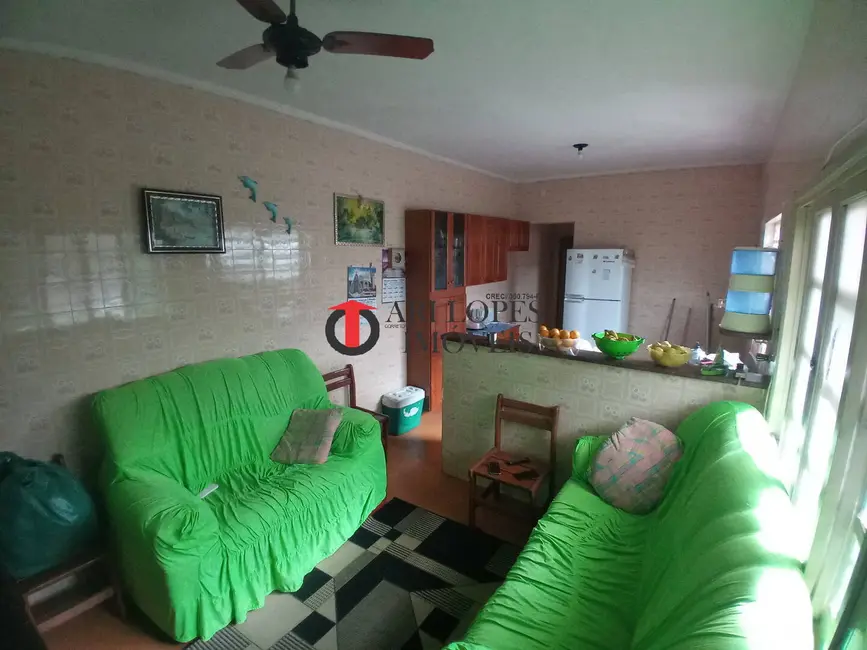 Foto 5 de Casa com 2 quartos à venda, 125m2 em Mongagua - SP