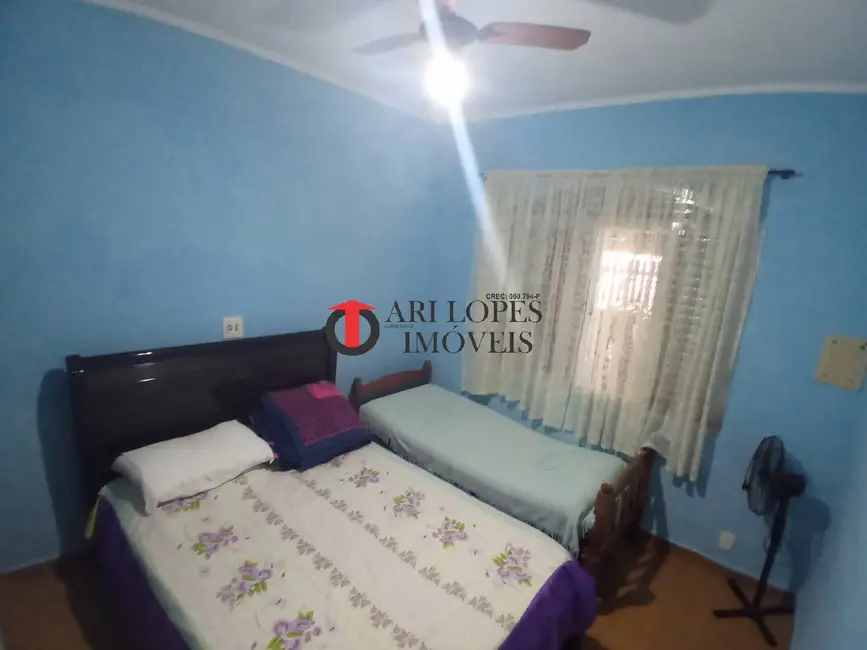 Foto 8 de Casa com 2 quartos à venda, 125m2 em Mongagua - SP