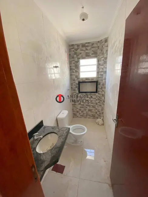 Foto 8 de Sobrado com 2 quartos à venda, 125m2 em Itanhaem - SP