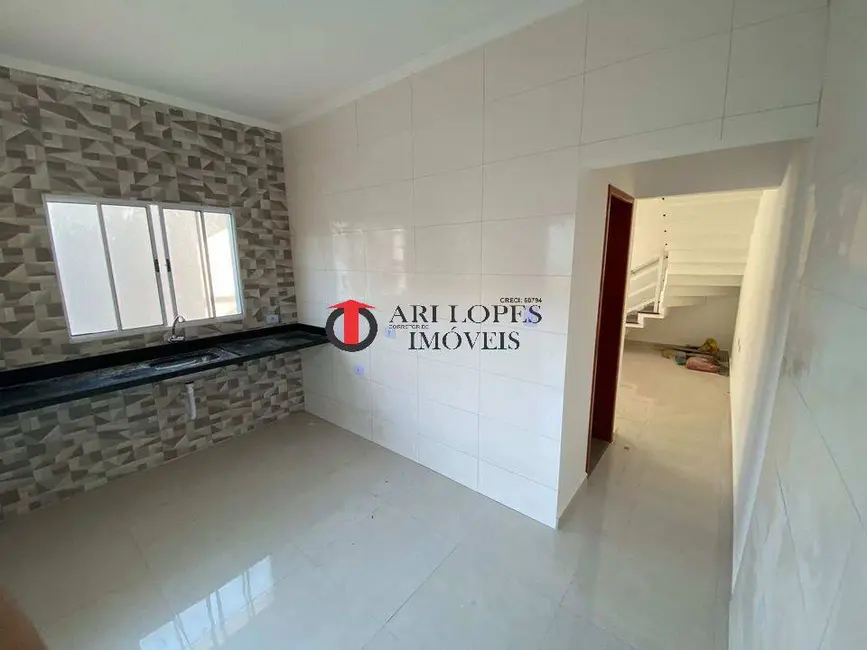 Foto 6 de Sobrado com 2 quartos à venda, 125m2 em Itanhaem - SP