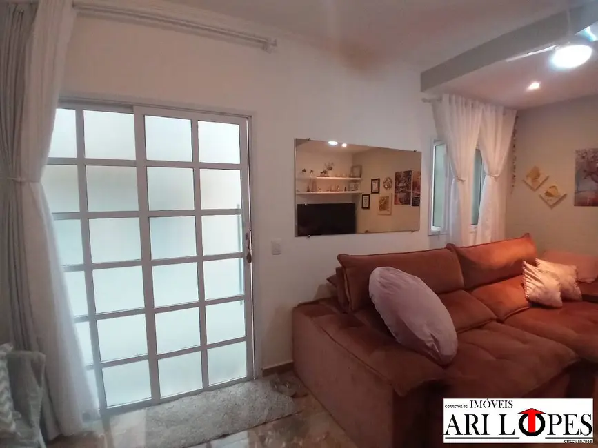 Foto 1 de Casa de Condomínio com 2 quartos à venda em Mongagua - SP