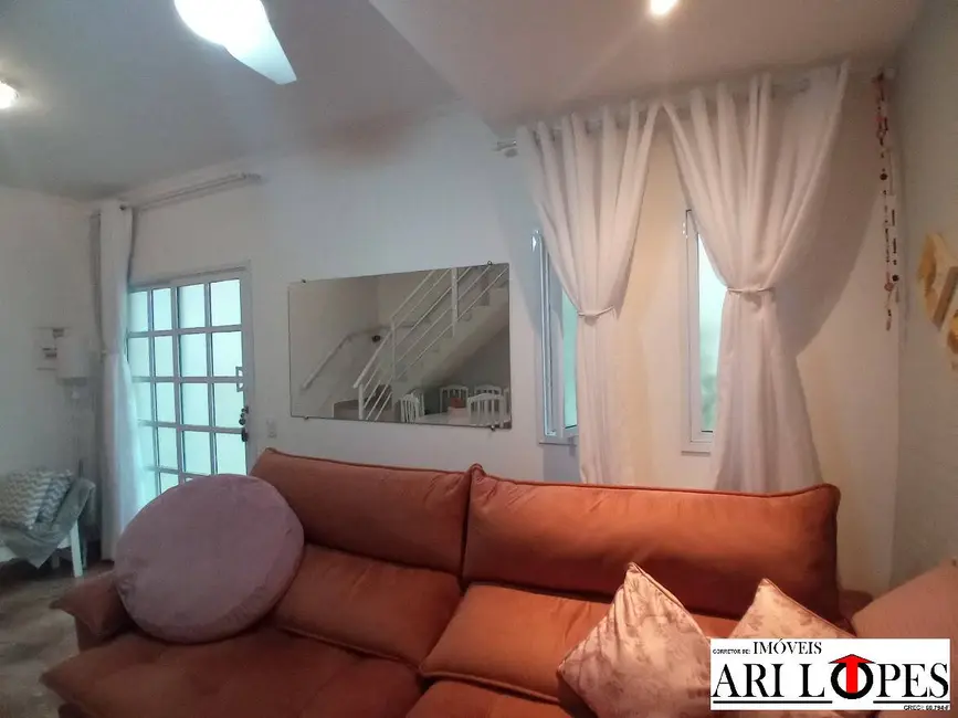 Foto 4 de Casa de Condomínio com 2 quartos à venda em Mongagua - SP