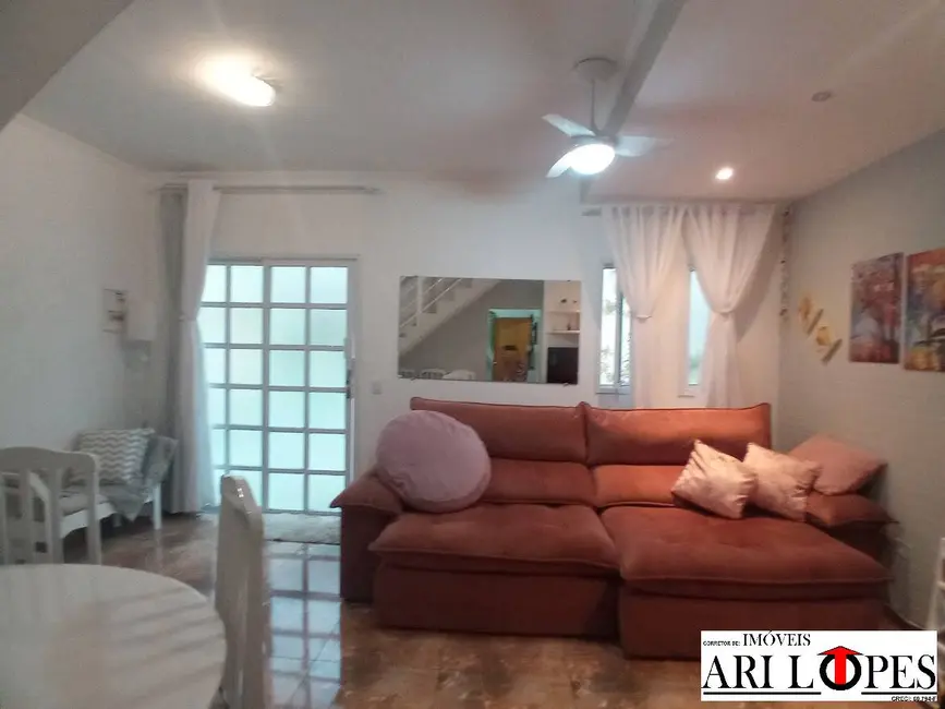 Foto 3 de Casa de Condomínio com 2 quartos à venda em Mongagua - SP