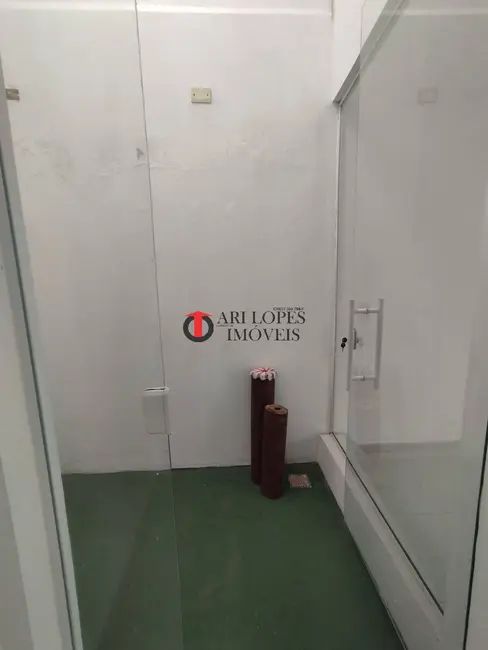 Foto 8 de Casa com 3 quartos à venda, 250m2 em Mongagua - SP