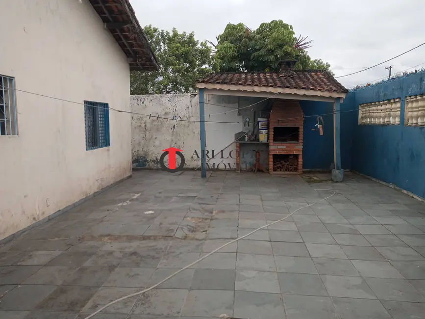 Foto 4 de Casa com 2 quartos à venda, 187m2 em Mongagua - SP
