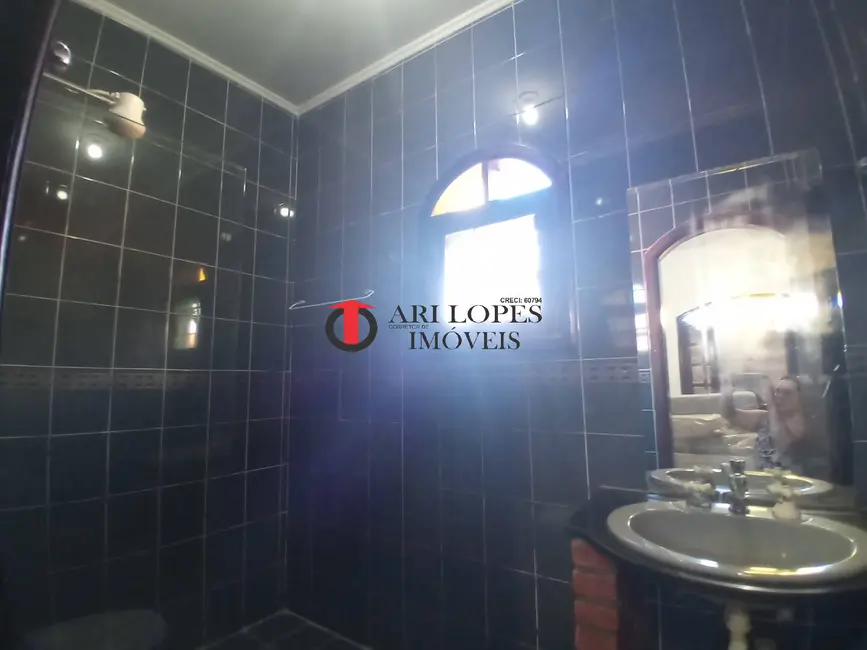 Foto 8 de Sobrado com 2 quartos à venda, 177m2 em Mongagua - SP