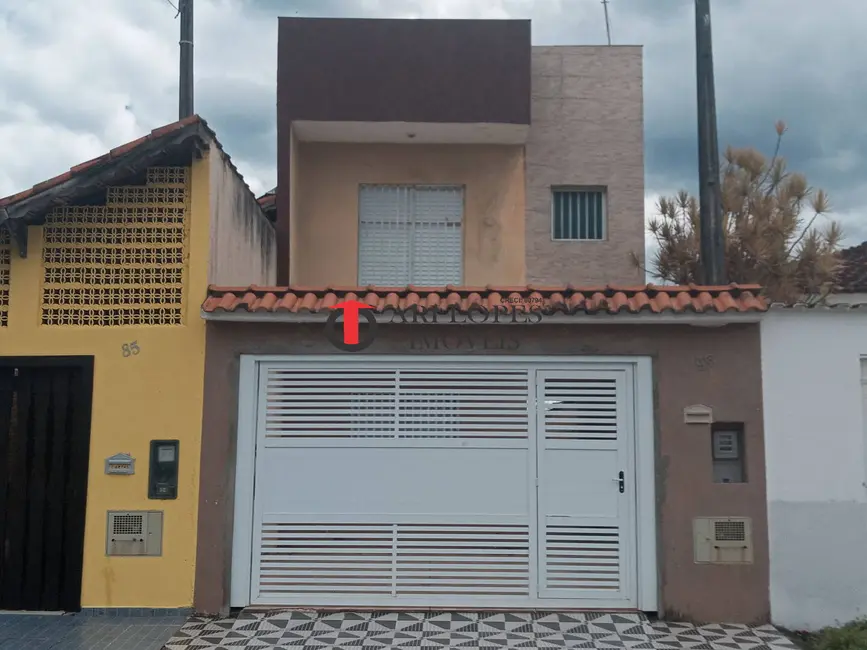 Foto 1 de Sobrado com 3 quartos à venda, 125m2 em Mongagua - SP