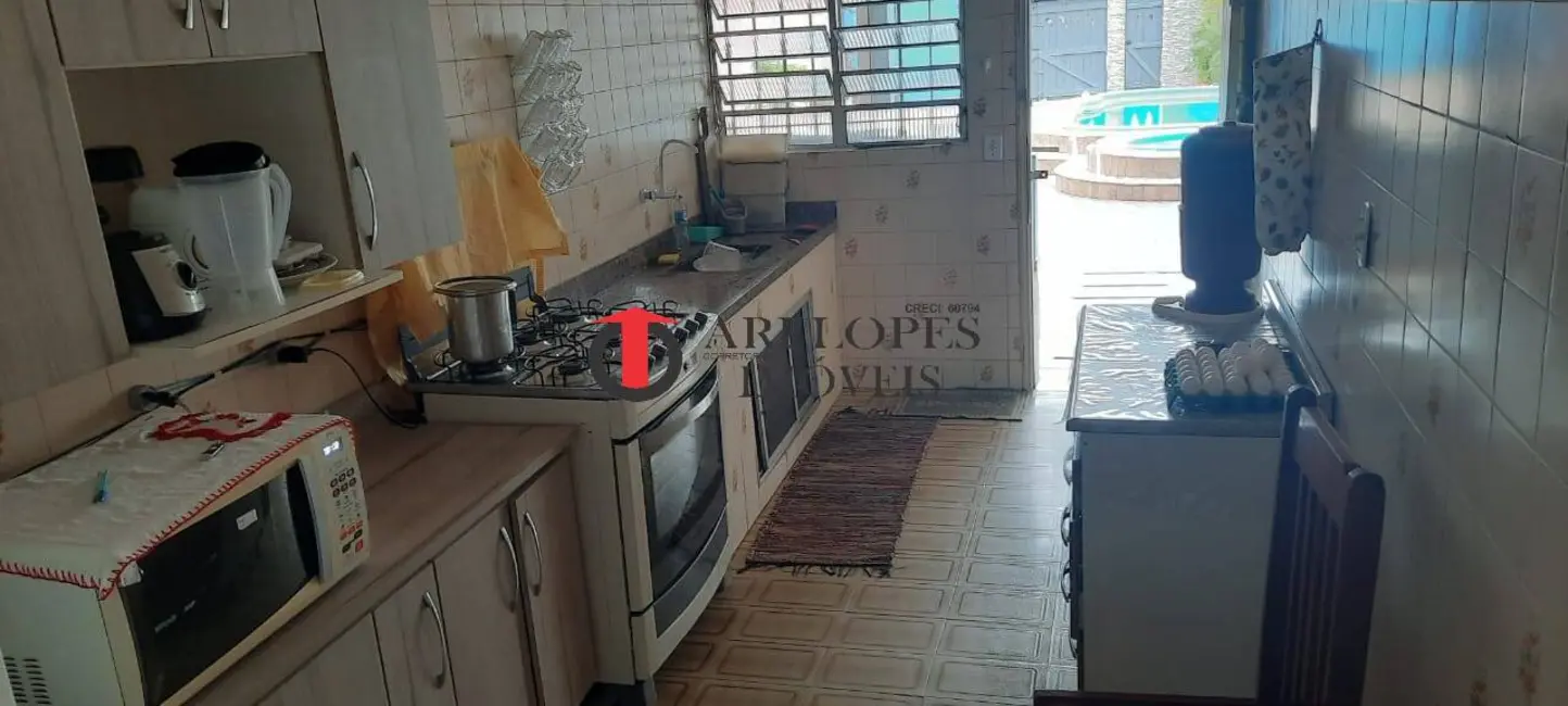 Foto 6 de Sobrado com 5 quartos à venda, 250m2 em Mongagua - SP
