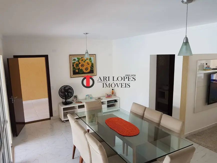 Foto 9 de Sobrado com 5 quartos à venda, 350m2 em Itanhaem - SP