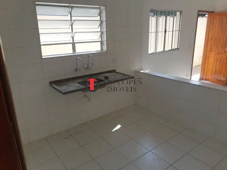 Foto 4 de Casa com 2 quartos à venda, 125m2 em Mongagua - SP