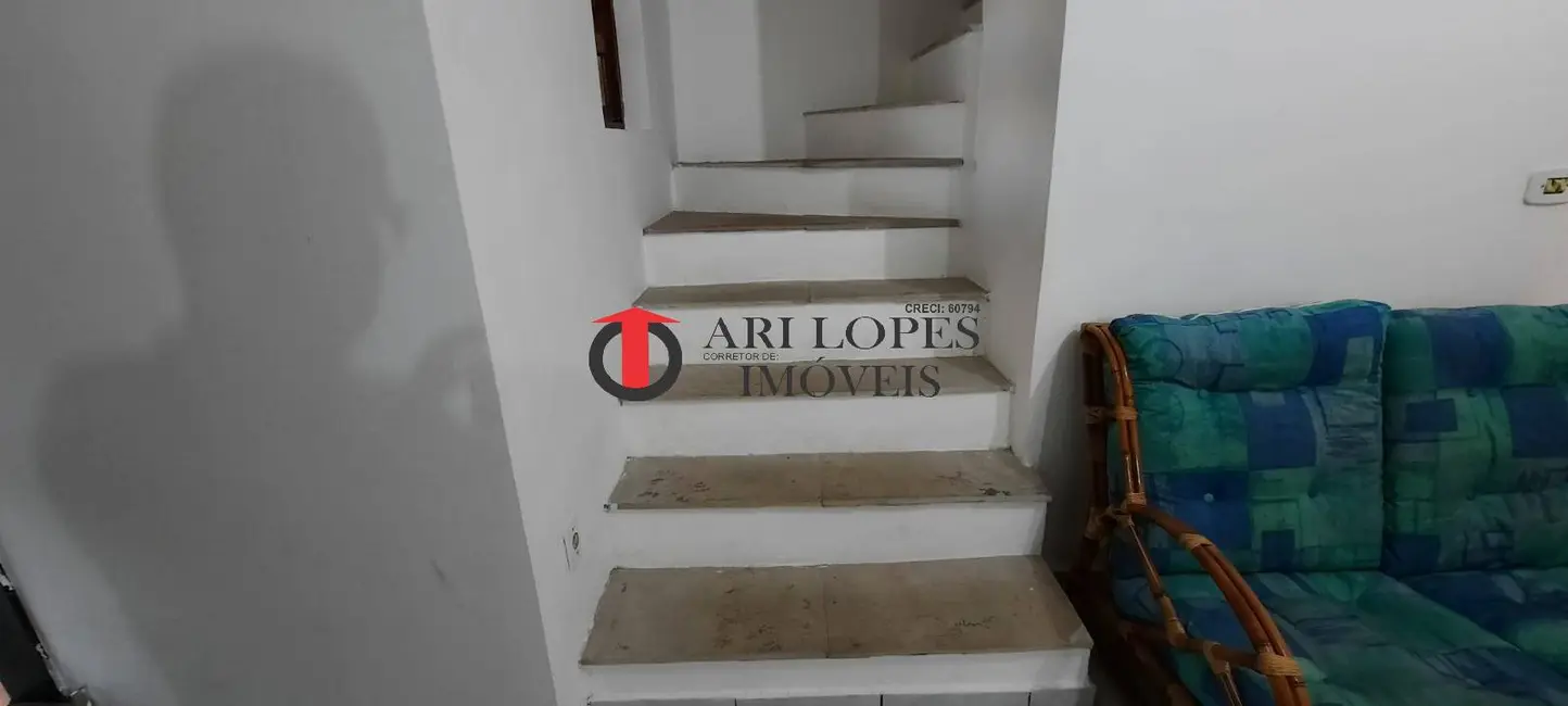 Foto 8 de Casa com 2 quartos à venda, 250m2 em Mongagua - SP