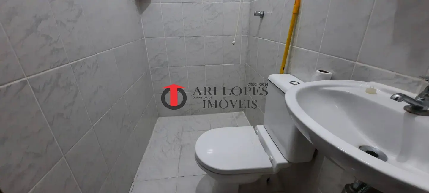 Foto 7 de Casa com 2 quartos à venda, 250m2 em Mongagua - SP