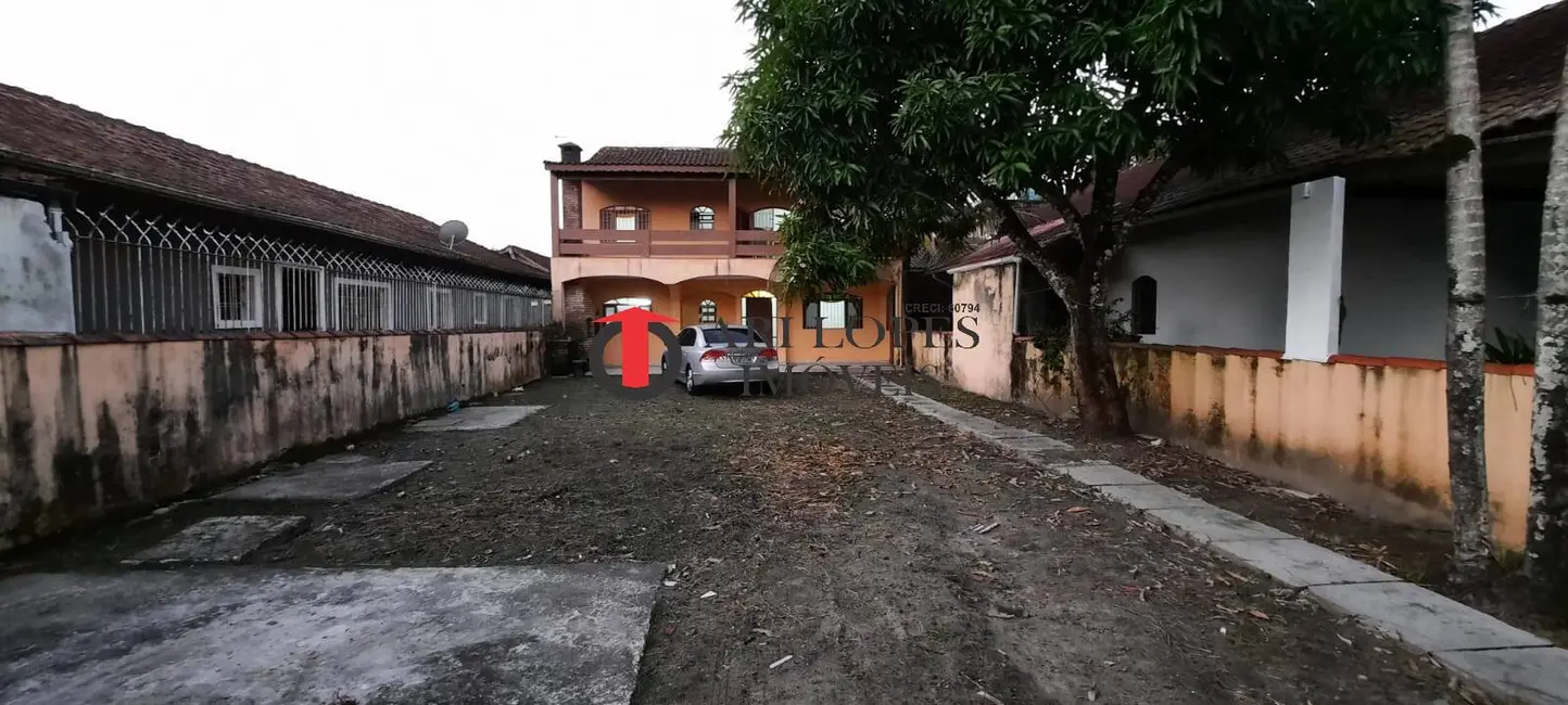 Foto 1 de Casa com 2 quartos à venda, 250m2 em Mongagua - SP