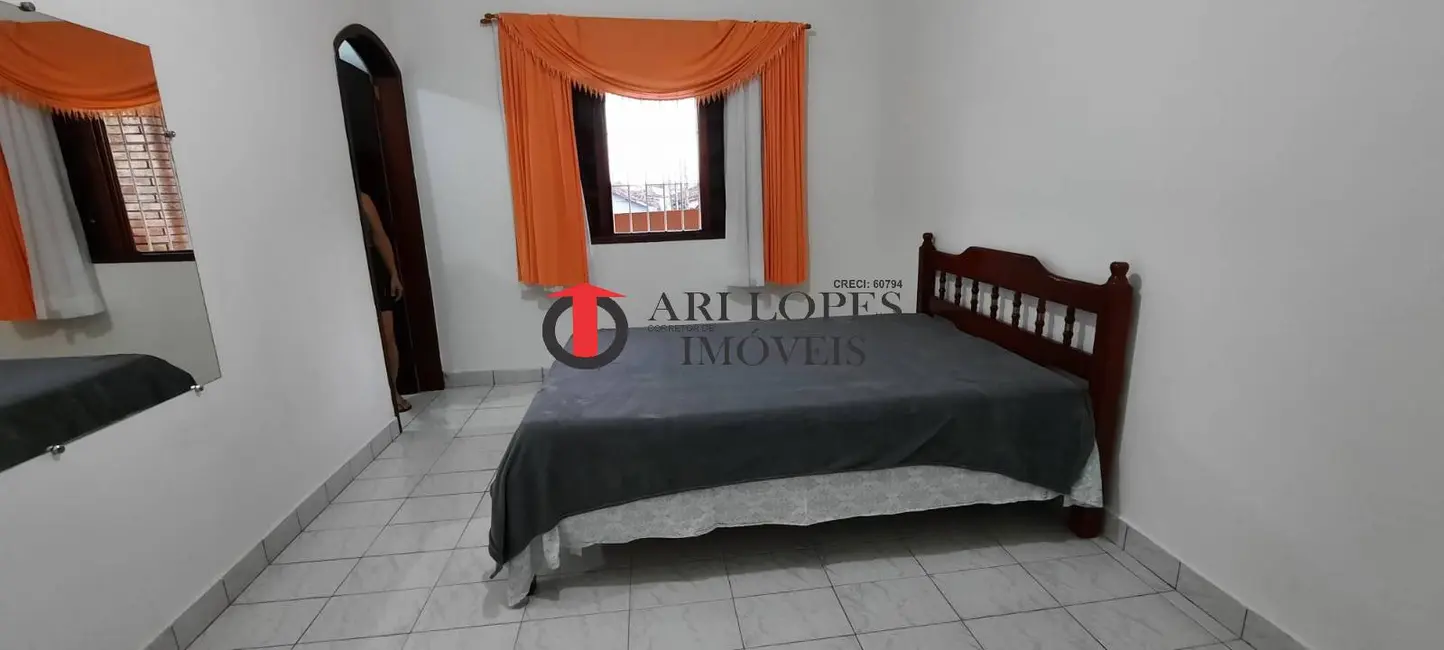 Foto 9 de Casa com 2 quartos à venda, 250m2 em Mongagua - SP