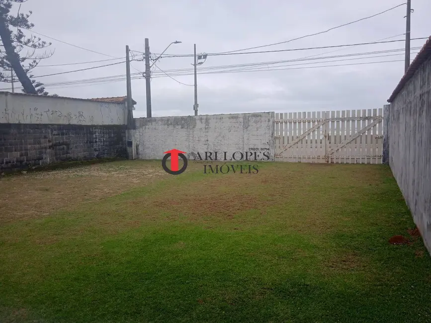 Foto 2 de Casa com 1 quarto à venda, 360m2 em Mongagua - SP