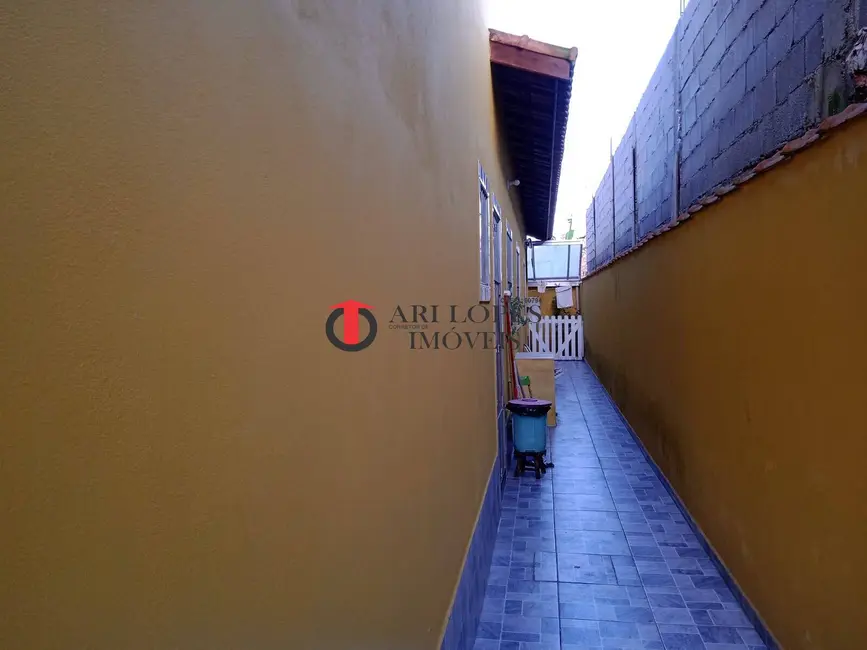 Foto 3 de Casa com 2 quartos à venda, 125m2 em Mongagua - SP