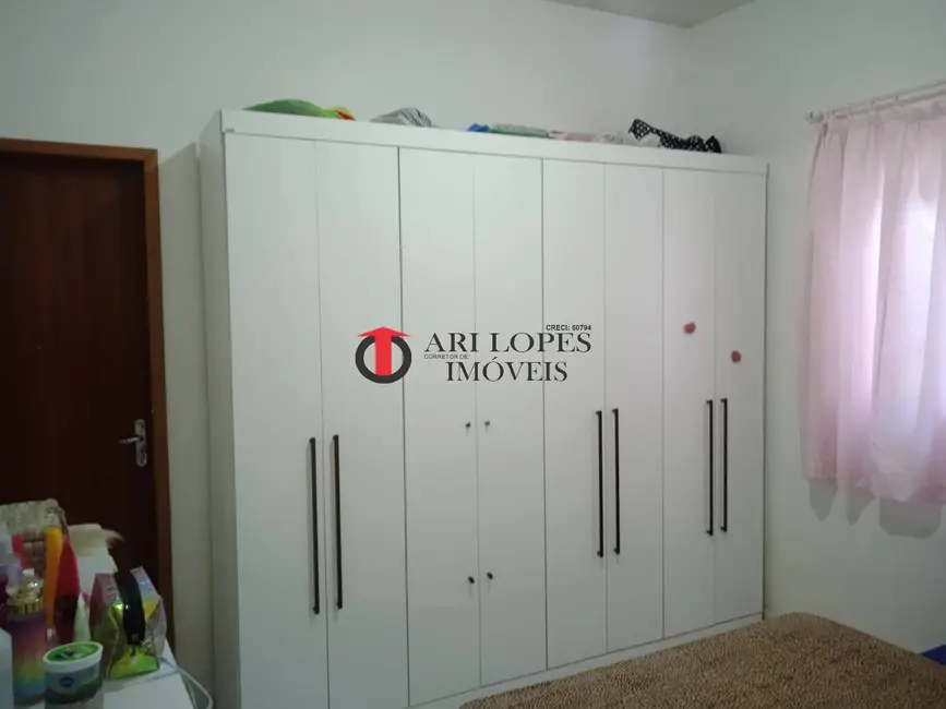 Foto 8 de Casa com 2 quartos à venda, 125m2 em Mongagua - SP