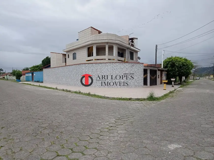 Foto 1 de Casa com 2 quartos à venda em Mongagua - SP