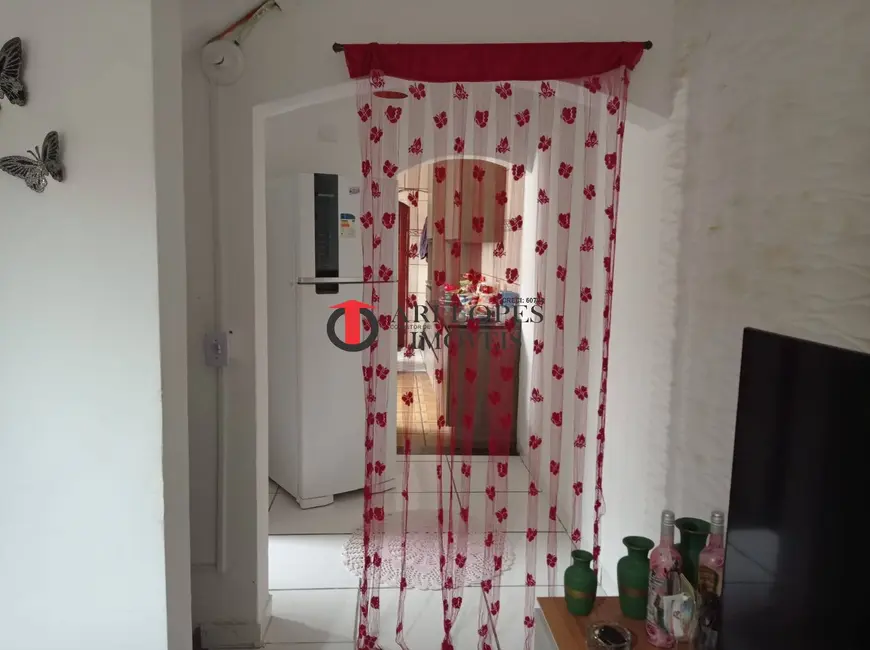 Foto 8 de Casa com 2 quartos à venda em Mongagua - SP