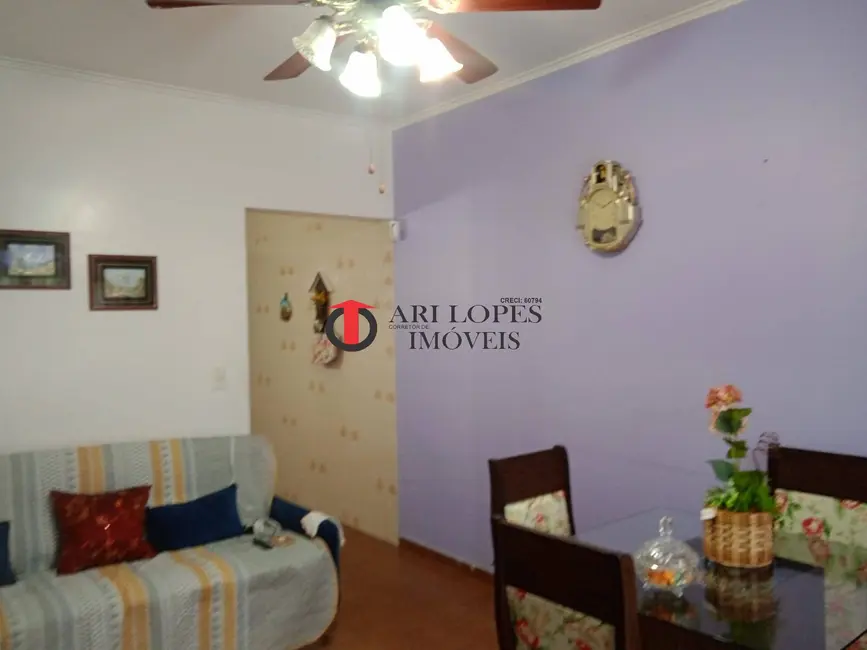 Foto 3 de Casa com 2 quartos à venda, 162m2 em Mongagua - SP