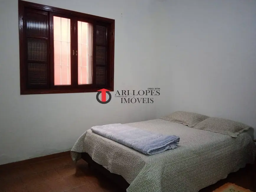 Foto 9 de Casa com 2 quartos à venda, 162m2 em Mongagua - SP